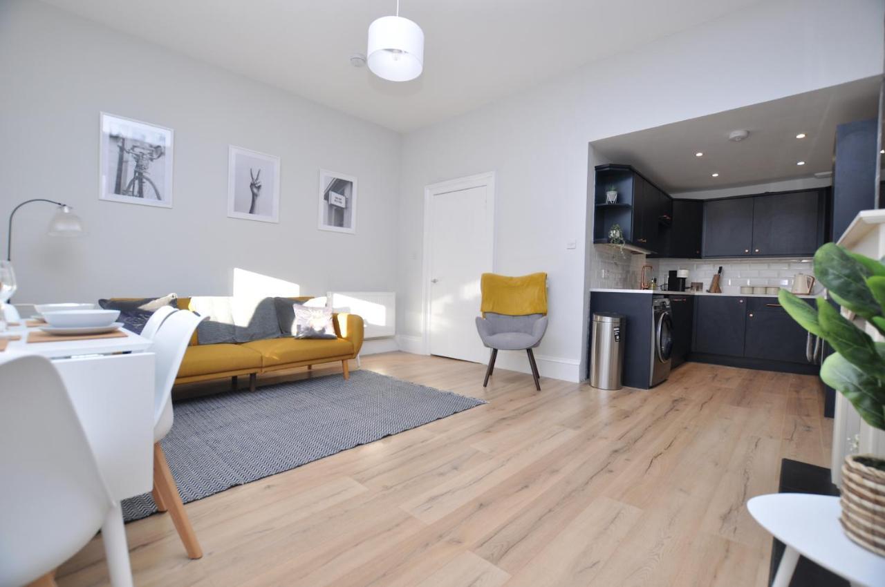 The Warren Apartment Greenock Esterno foto